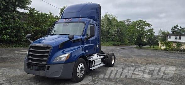 Freightliner CASCADIA 116 Conventional Trucks / Tractor Trucks