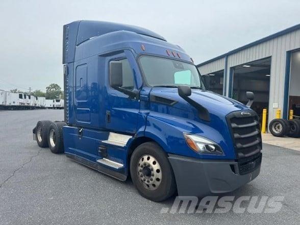 Freightliner CASCADIA 116 Conventional Trucks / Tractor Trucks