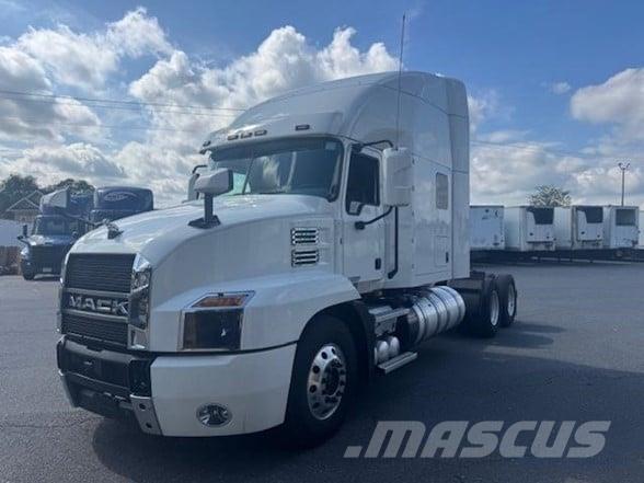 Mack ANTHEM 64T Conventional Trucks / Tractor Trucks