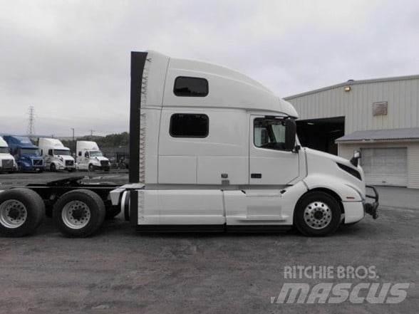 Volvo VNL64T860 Conventional Trucks / Tractor Trucks