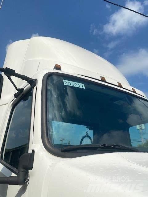 Volvo VNR64T300 Conventional Trucks / Tractor Trucks