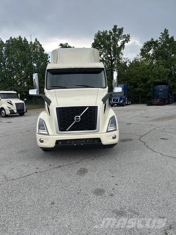 Volvo VNR64T640 Conventional Trucks / Tractor Trucks