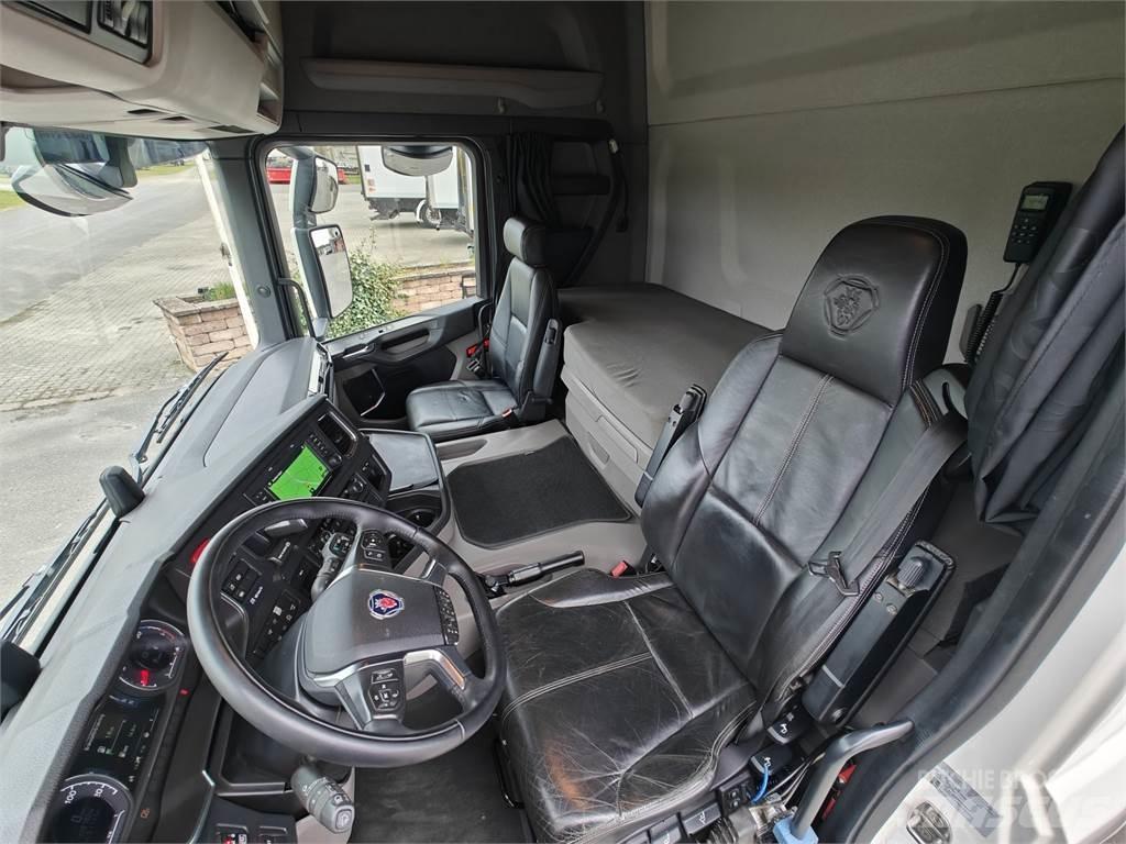 Scania G500 Hook lift trucks