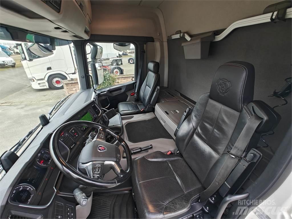 Scania P280 Box trucks