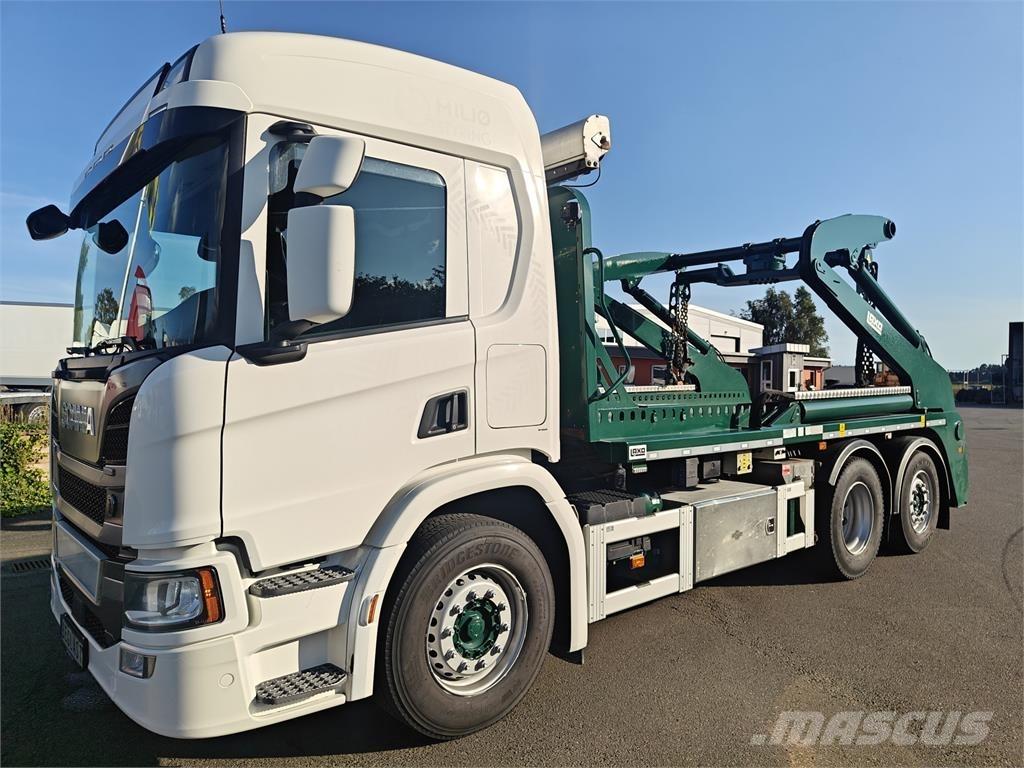 Scania P370 Skip loader trucks