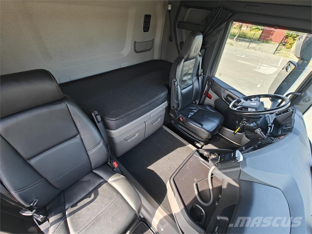 Scania R540 Conventional Trucks / Tractor Trucks