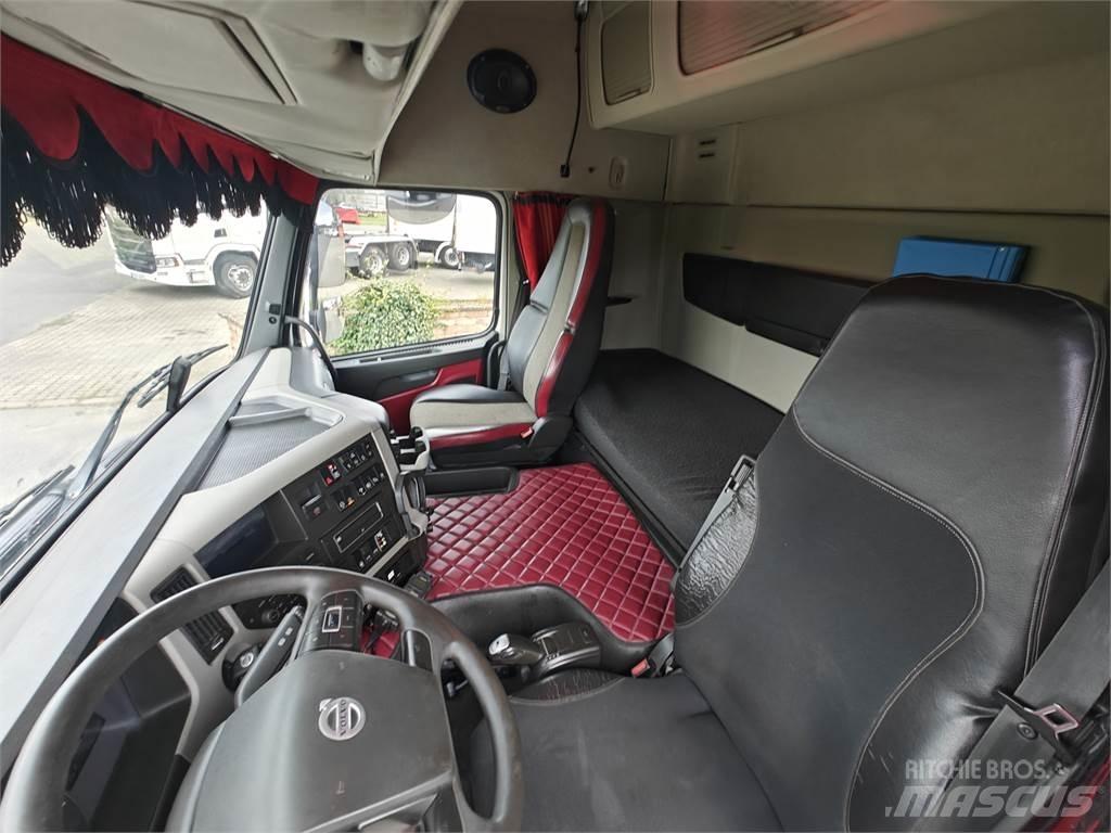 Volvo FM460 Hook lift trucks