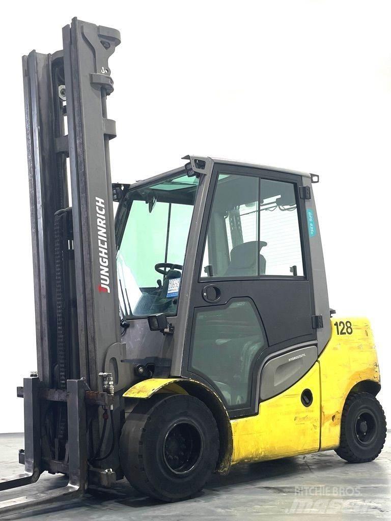 Jungheinrich DFG 435s Diesel Forklifts