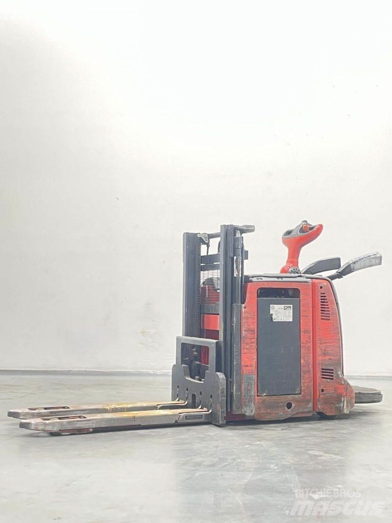 Linde D12AP-133 Pedestrian stacker