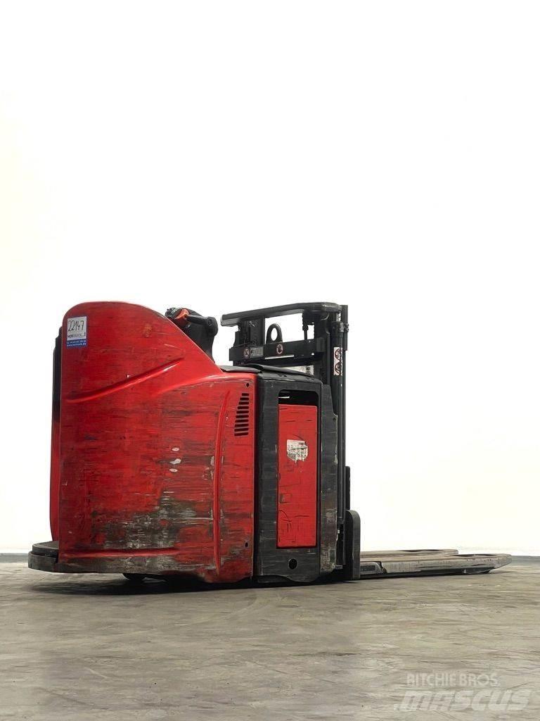 Linde D12HPSP-133 Pedestrian stacker