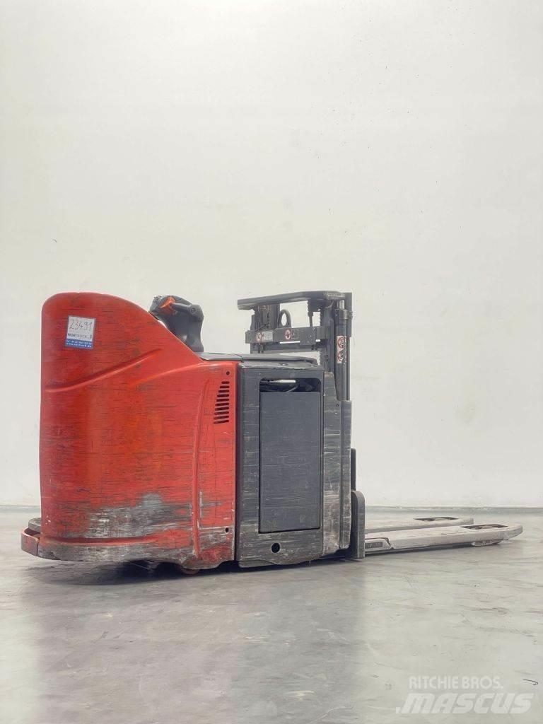 Linde D12HPSP-133 Pedestrian stacker