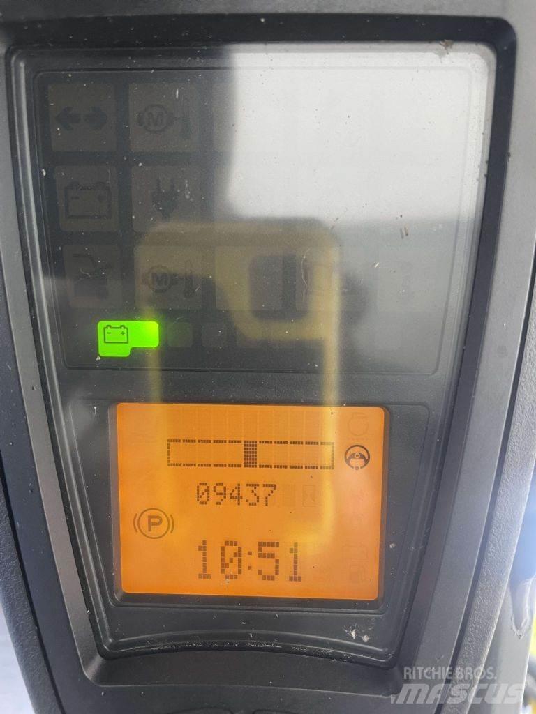 Linde E16-02-386 Electric Forklifts