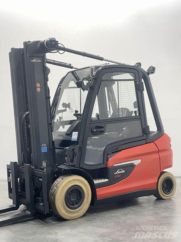 Linde E30L-01-1252 Electric Forklifts