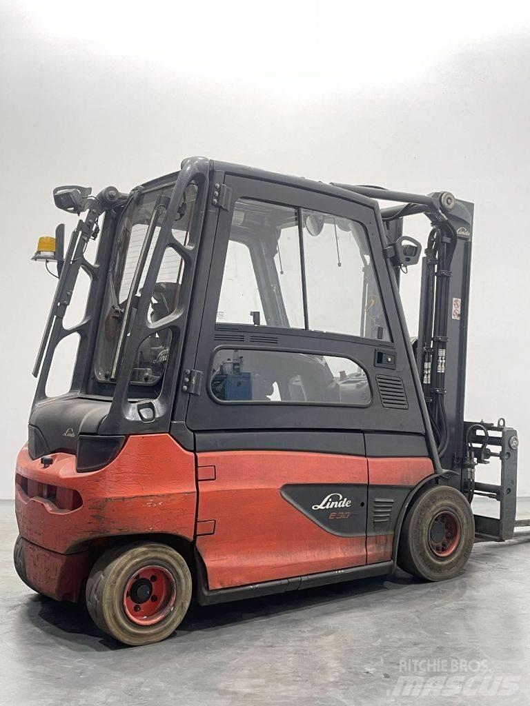 Linde E30L-01-387 Electric Forklifts