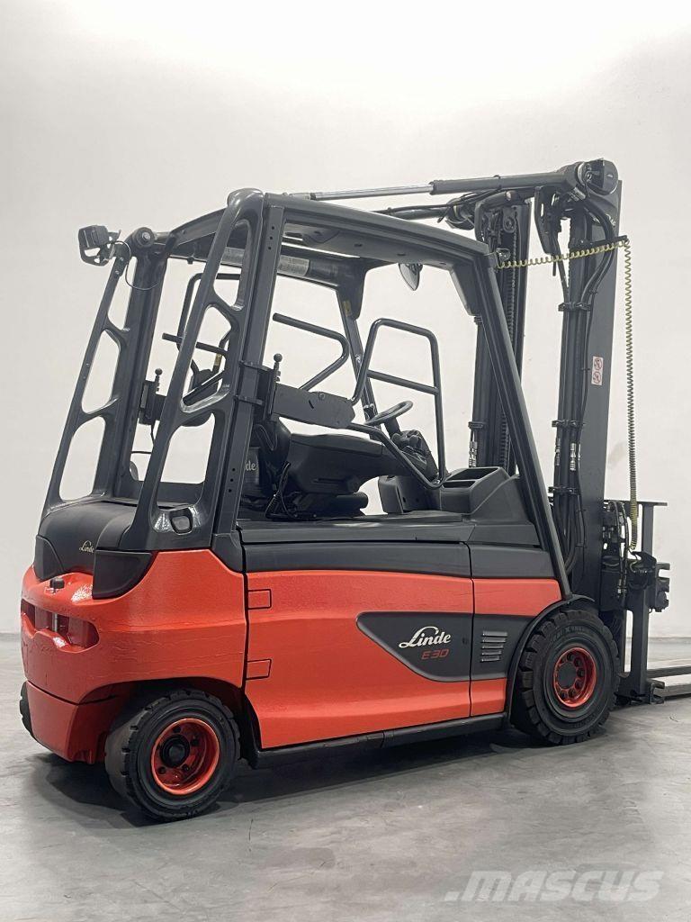 Linde E30L-01-387 Electric Forklifts