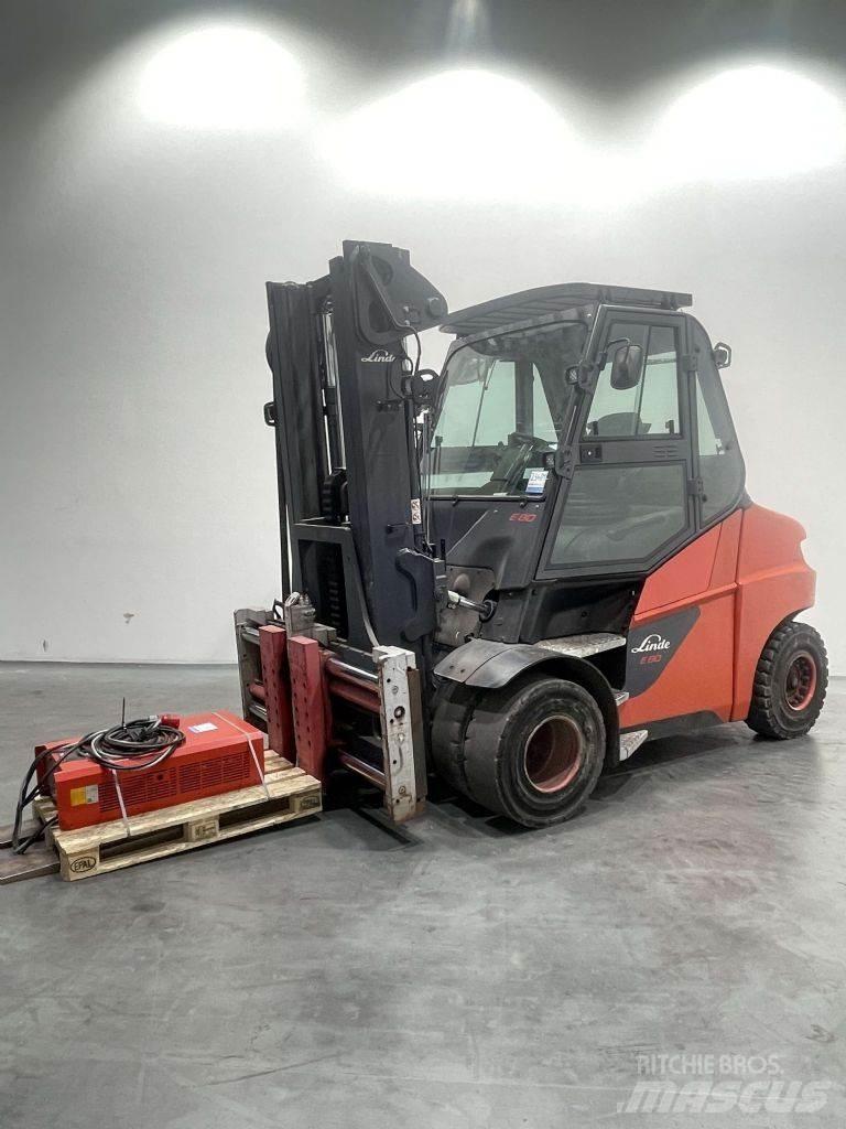 Linde E80-01/900-1279 Electric Forklifts