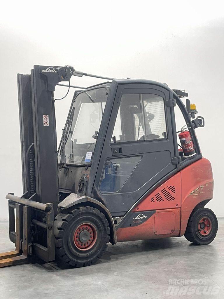 Linde H25D-02/600-393 Diesel Forklifts