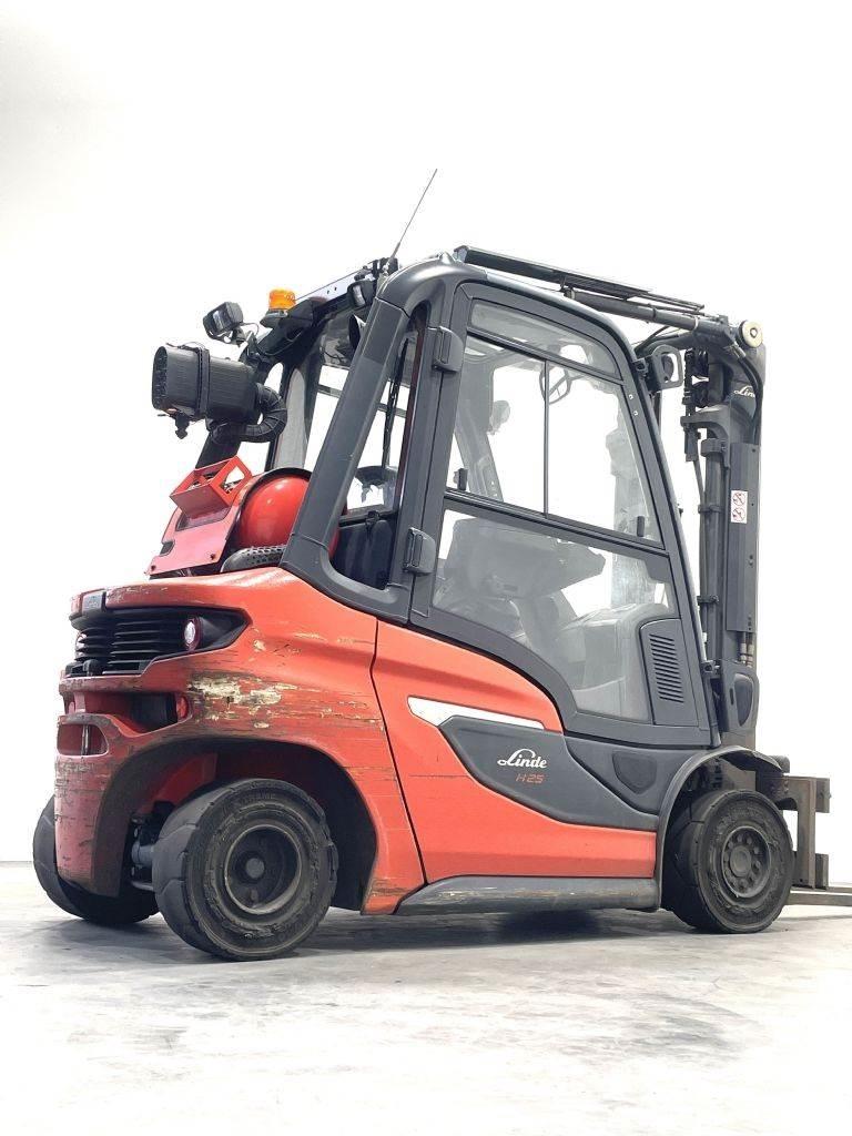 Linde H25T-01-1202 LPG trucks