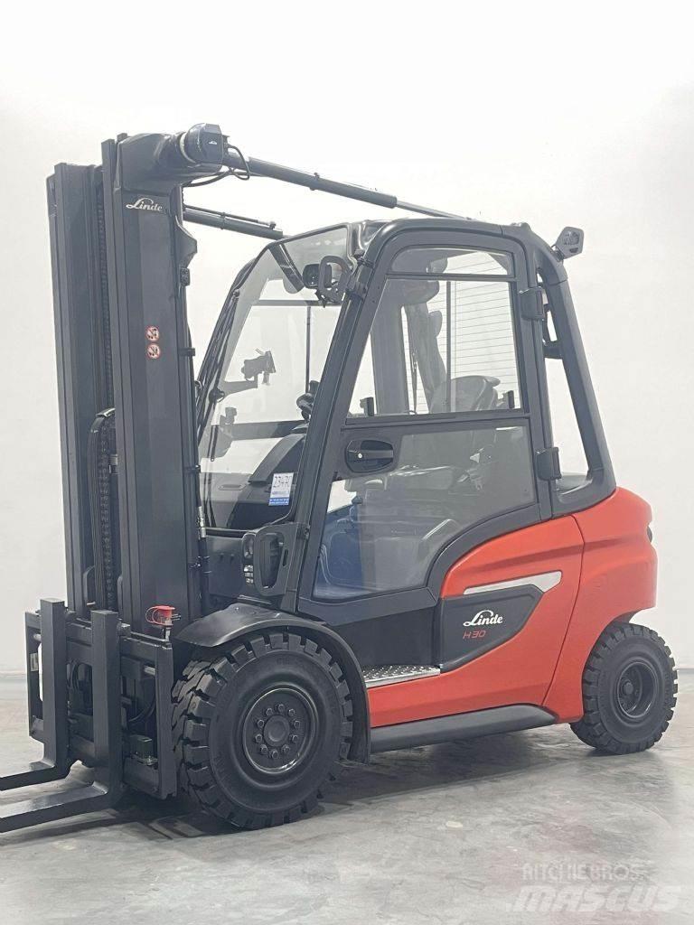 Linde H30D-01-1202 Diesel Forklifts