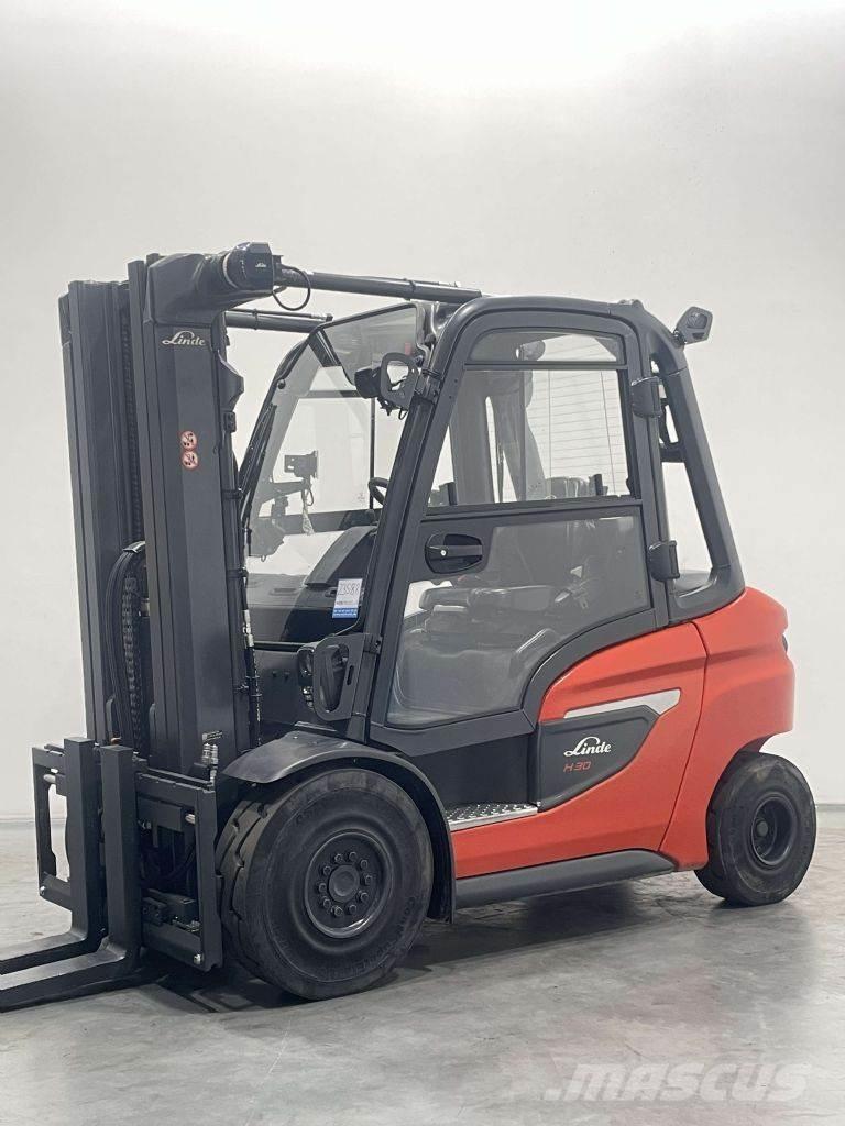 Linde H30D-01-1202 Diesel Forklifts