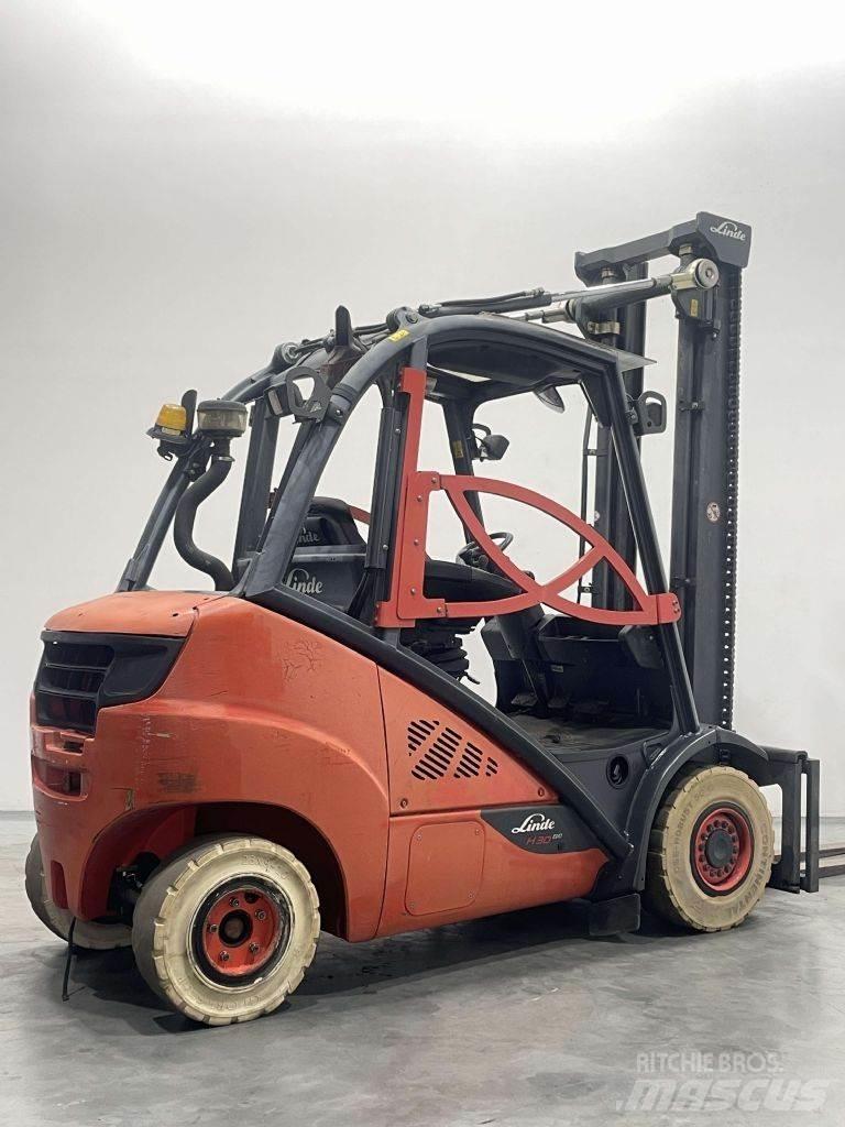 Linde H30D-02-393 Diesel Forklifts