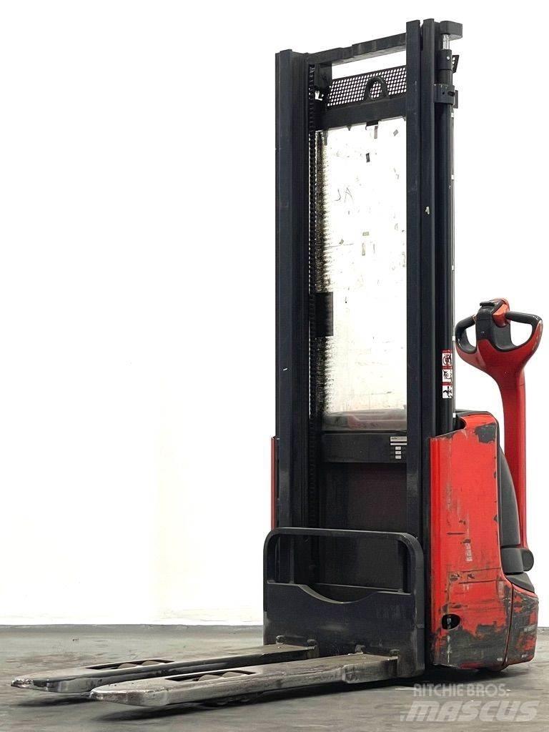 Linde L10-1172 Pedestrian stacker
