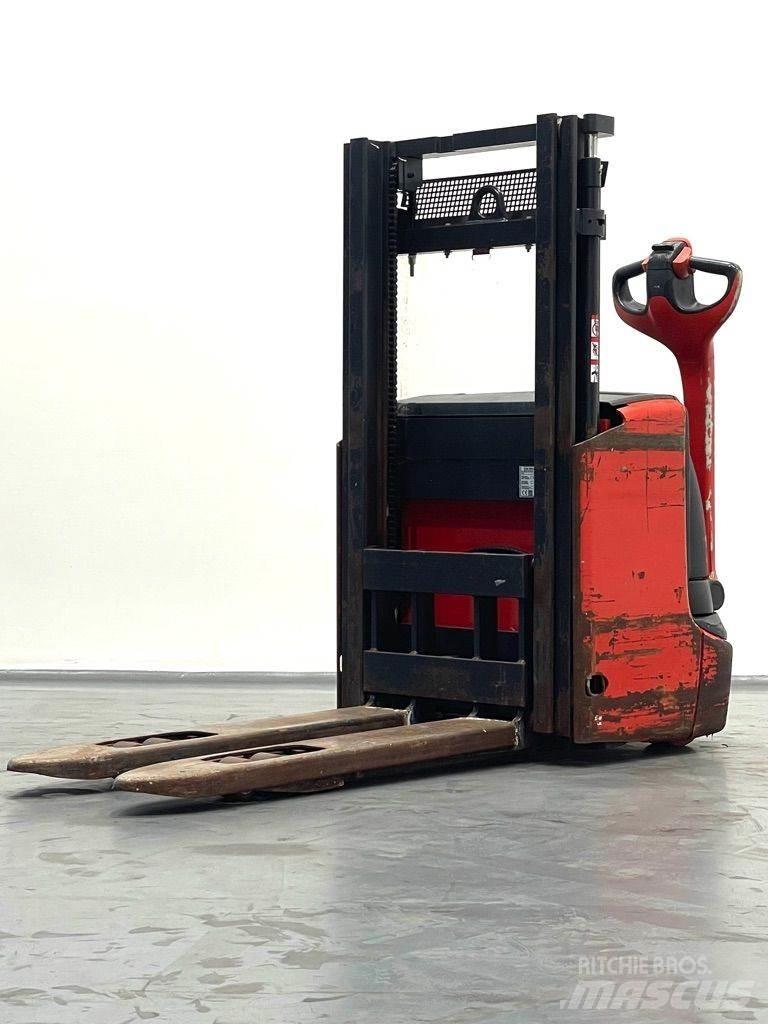 Linde L12i-1172 Pedestrian stacker