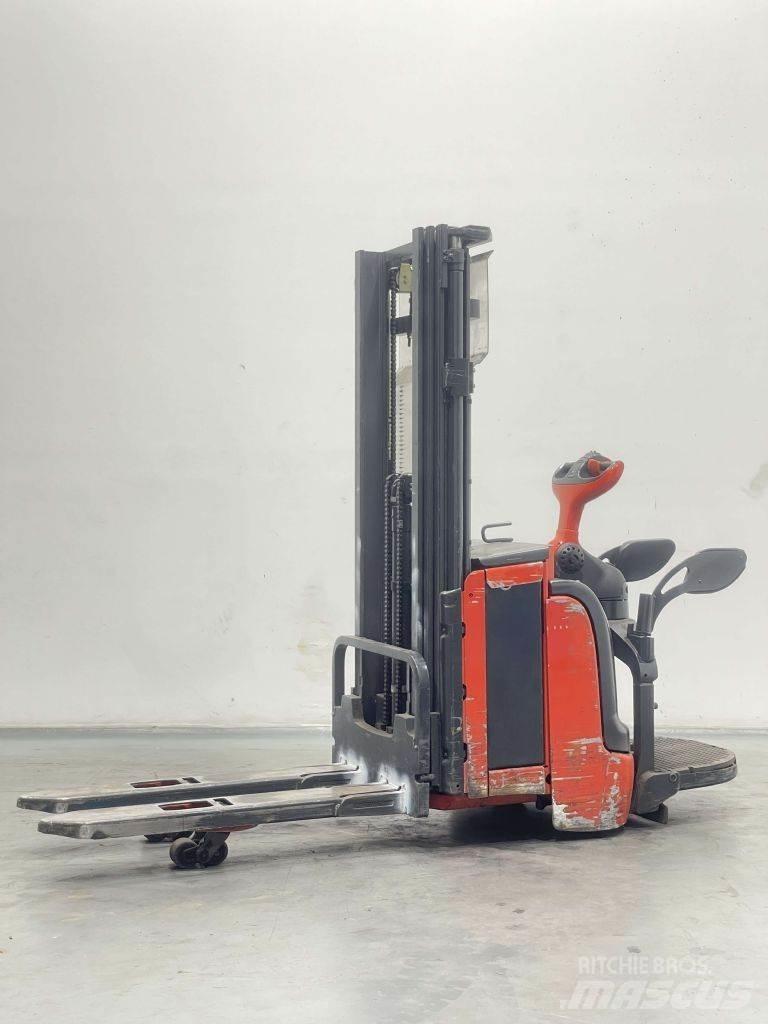 Linde L14AP-372 Pedestrian stacker