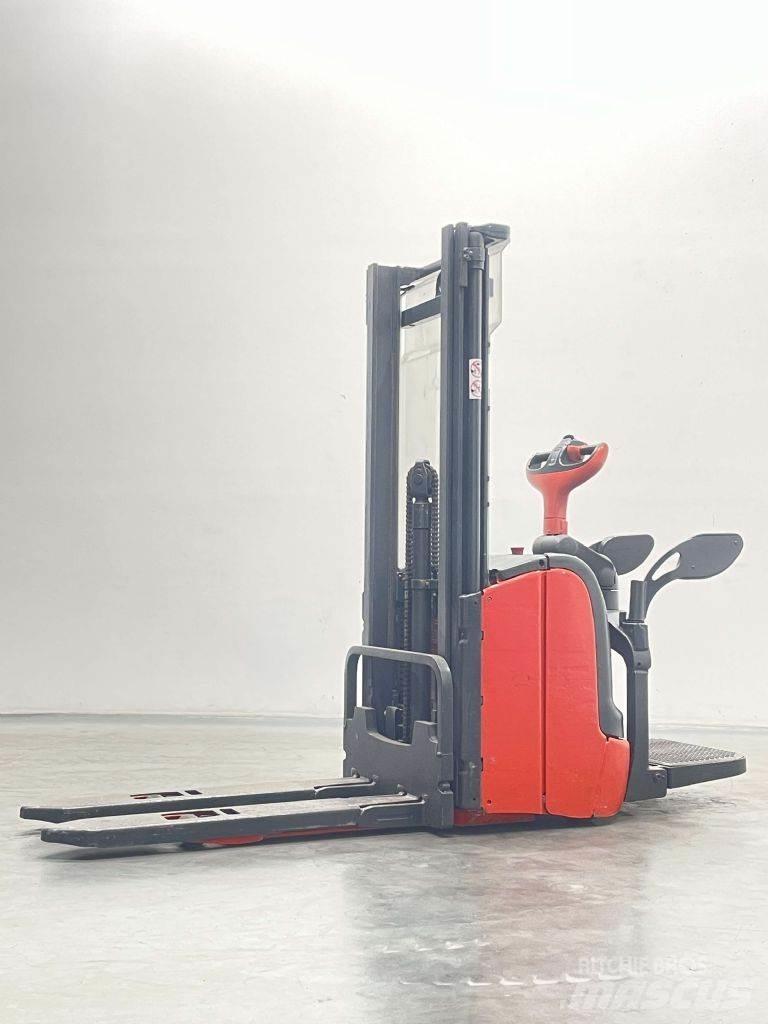 Linde L14AP-372 Pedestrian stacker