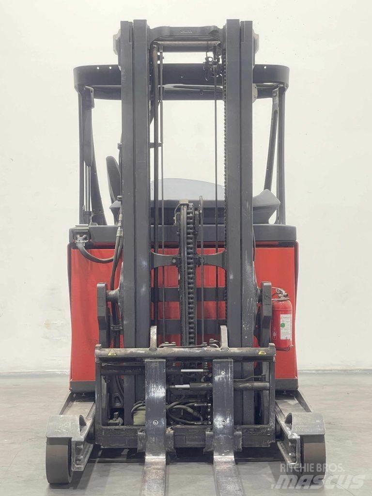 Linde R12B-1120 Reach trucks