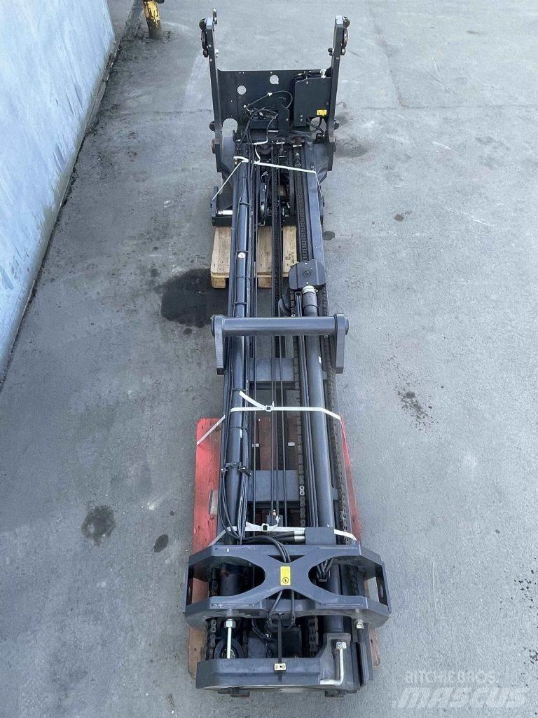 Linde R16HD-01-1120 Reach trucks