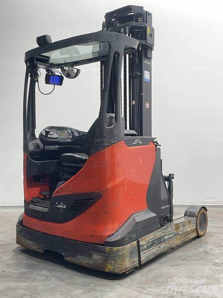 Linde R20-01-1120 Reach trucks
