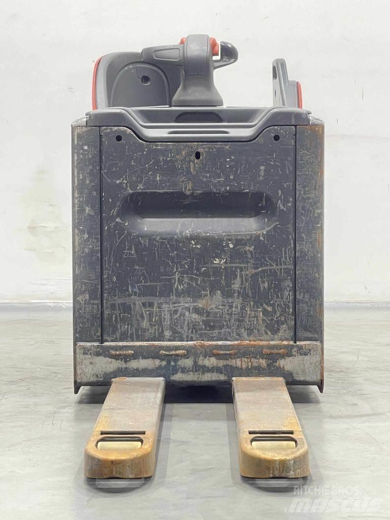 Linde T20SP-131 Low lifter