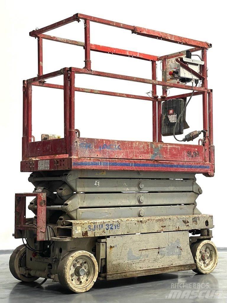 SkyJack SJIII-3219 Scissor Lifts