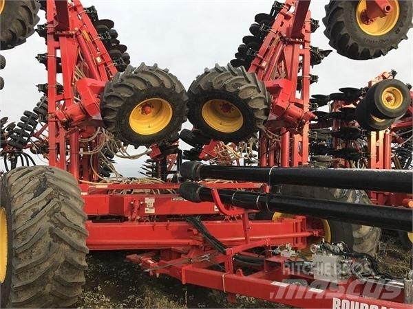 Bourgault 3720-70 Farm Drills