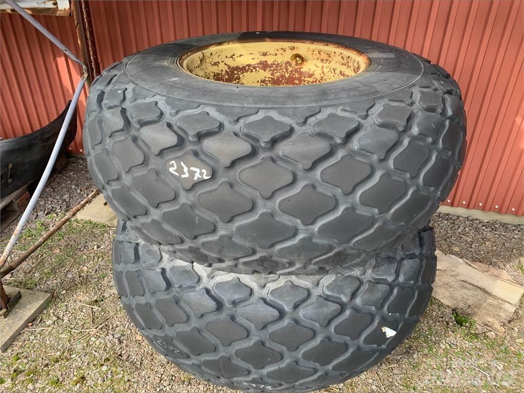  23.1x26 Gräsdäck Tires, wheels and rims
