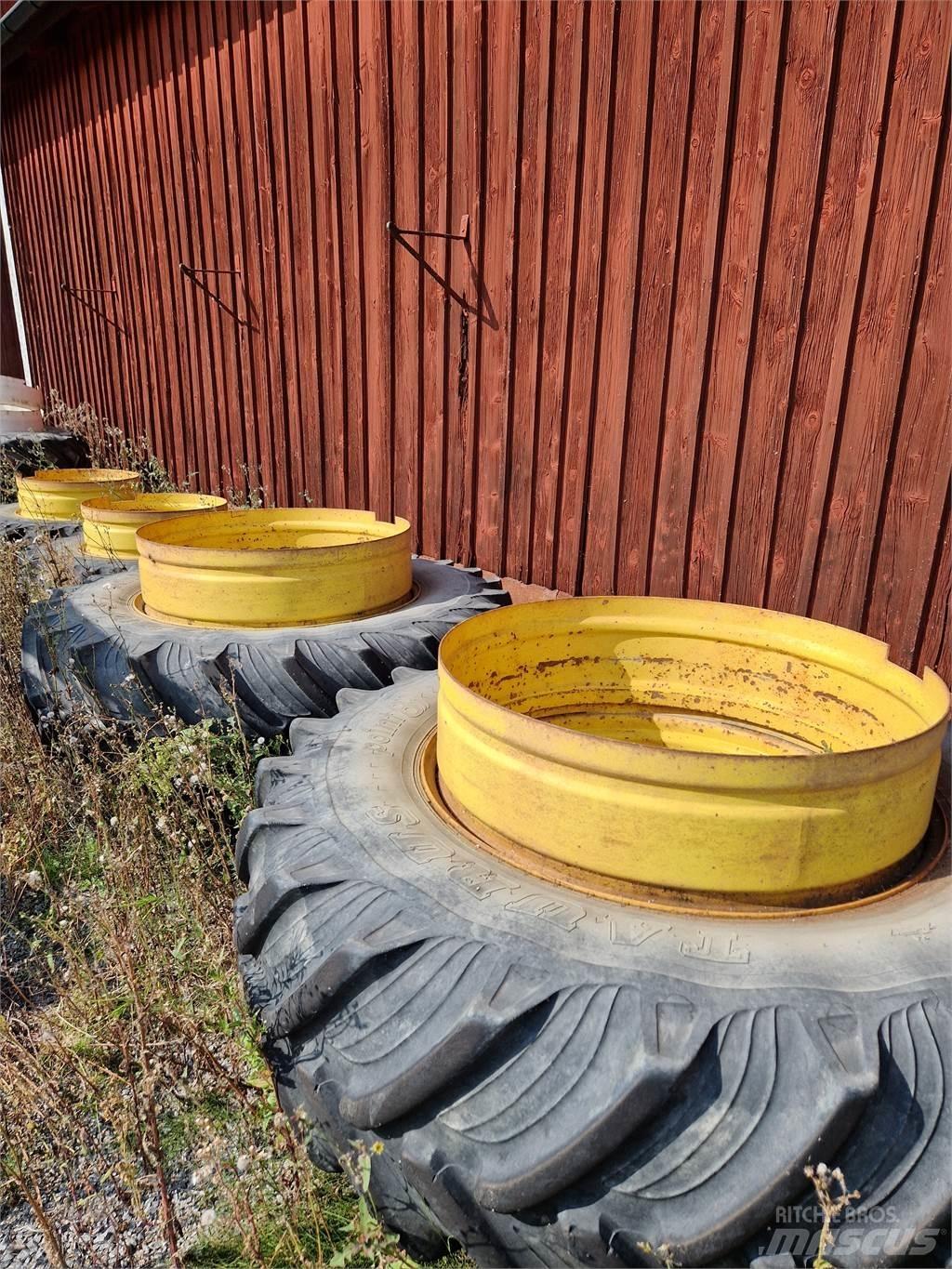  650/65x42, 540/65x30 Tires, wheels and rims