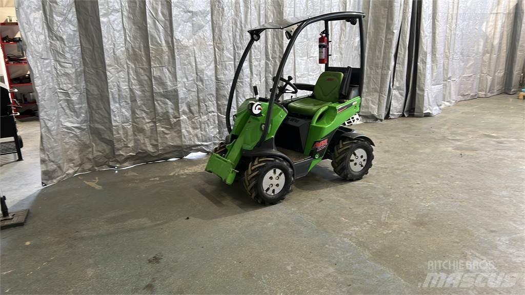 Avant 225 Skid Steer Loaders