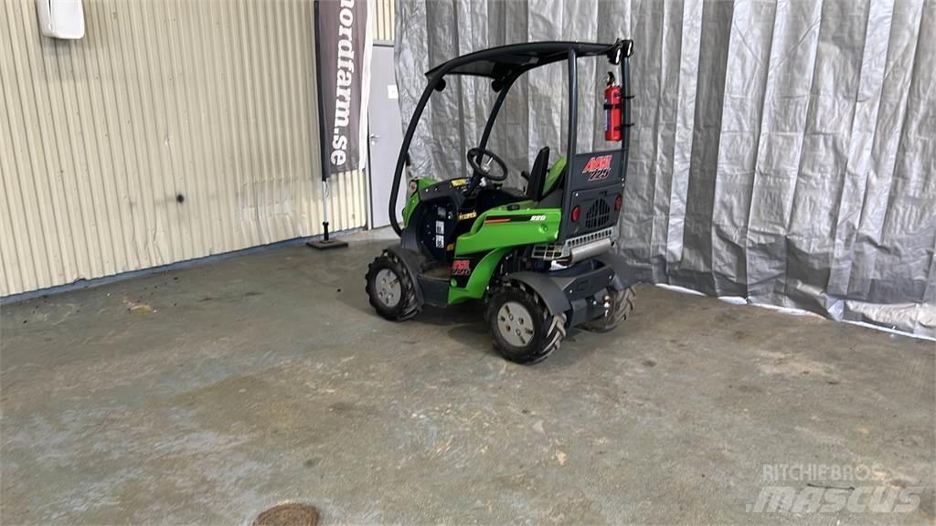 Avant 225 Skid Steer Loaders