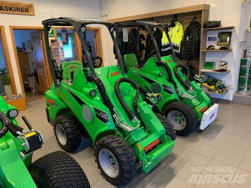 Avant 423 Skid Steer Loaders
