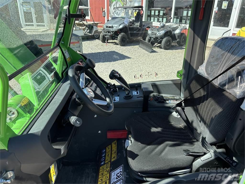 Avant 760i Skid Steer Loaders
