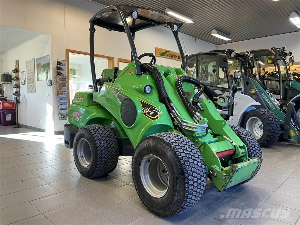 Avant E5 Kompaktlastare Skid Steer Loaders