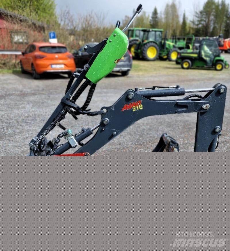 Avant Grävaggregat 210 Skid Steer Loaders