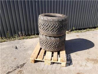 BKT Däck 31x15,5-15 Tires, wheels and rims