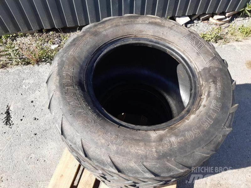 BKT Däck 31x15,5-15 Tires, wheels and rims