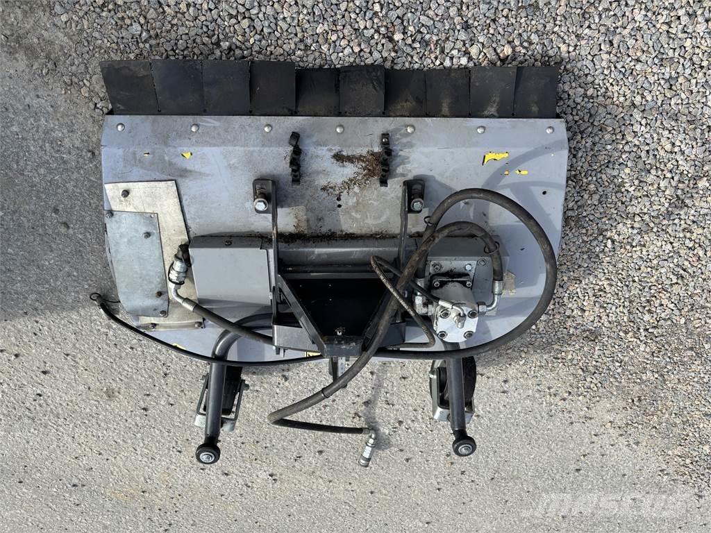 Egholm 2100 med Redskap Utility Machines