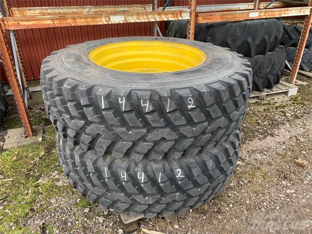  ENTREPRENAD HJUL Tires, wheels and rims