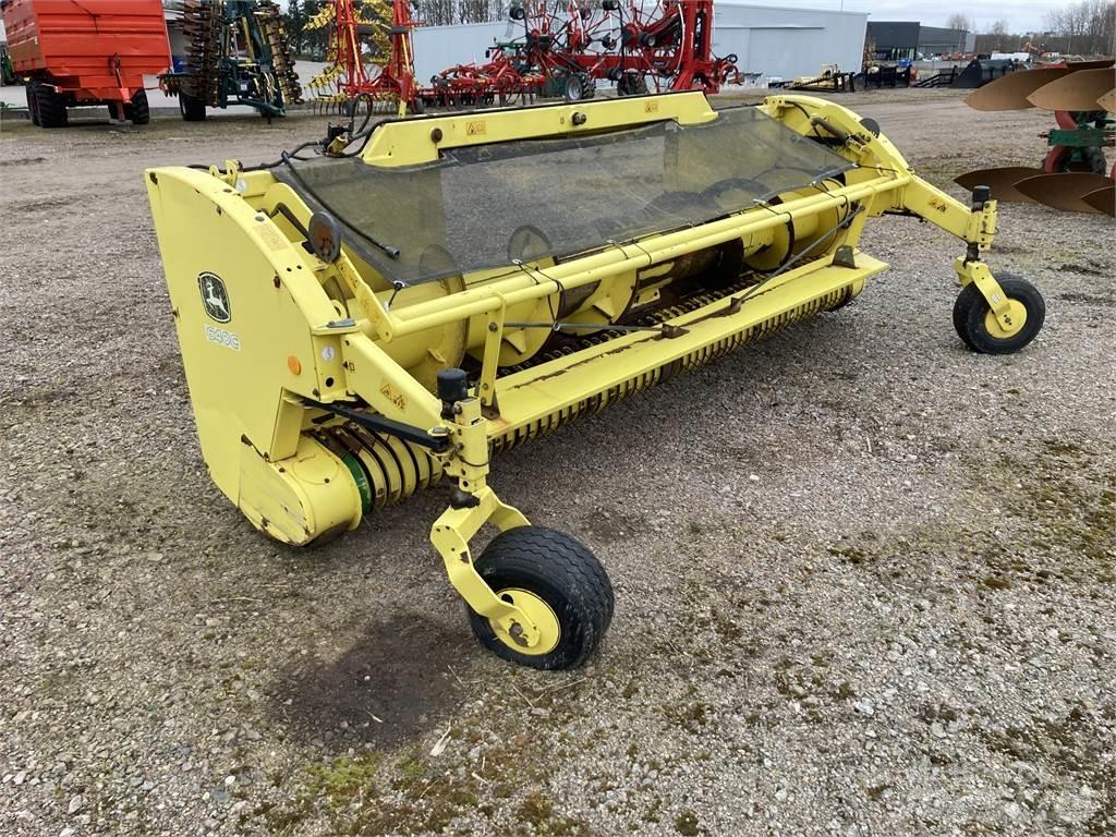 John Deere 640C Pick-up Self-Propelled Forager Accessories
