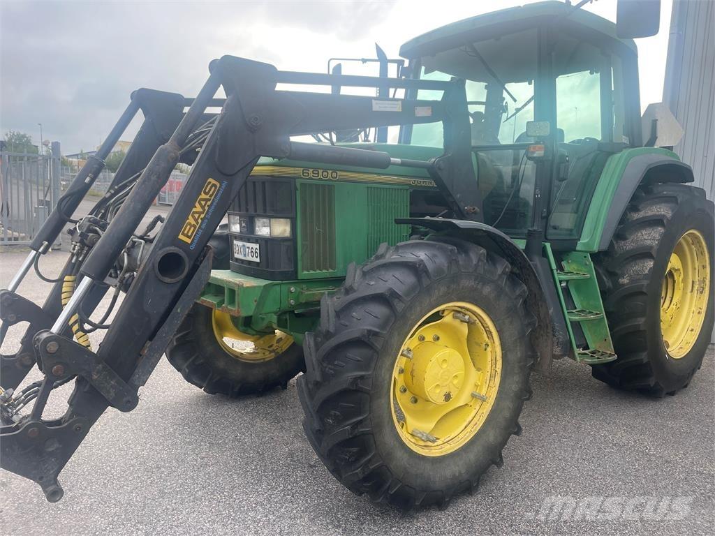 John Deere 6900 TRAKTOR Tractors