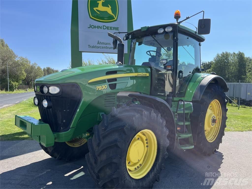 John Deere 7930 Tractors